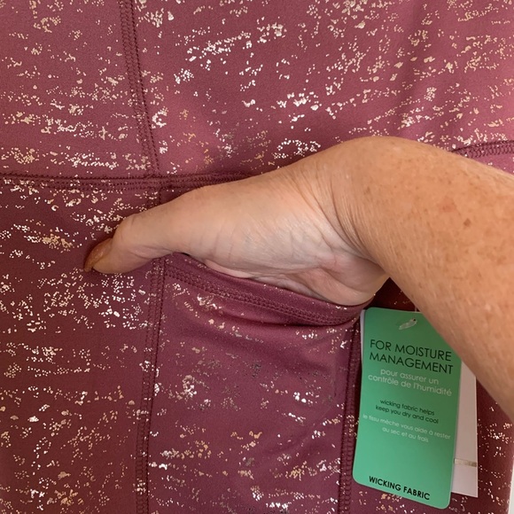 NWT Forever 21 wide band pink metallic leggings. Size Large. - Picture 10 of 13